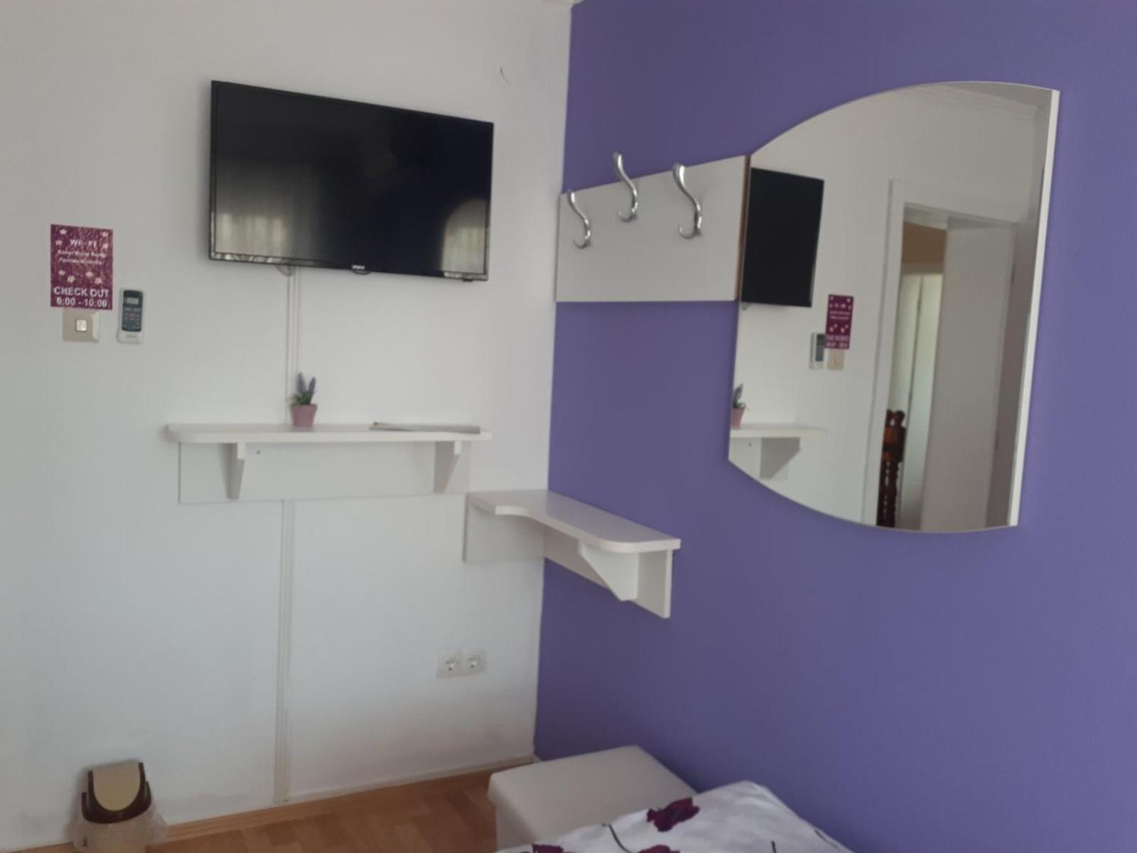 Hostel Mirror Μόσταρ Εξωτερικό φωτογραφία