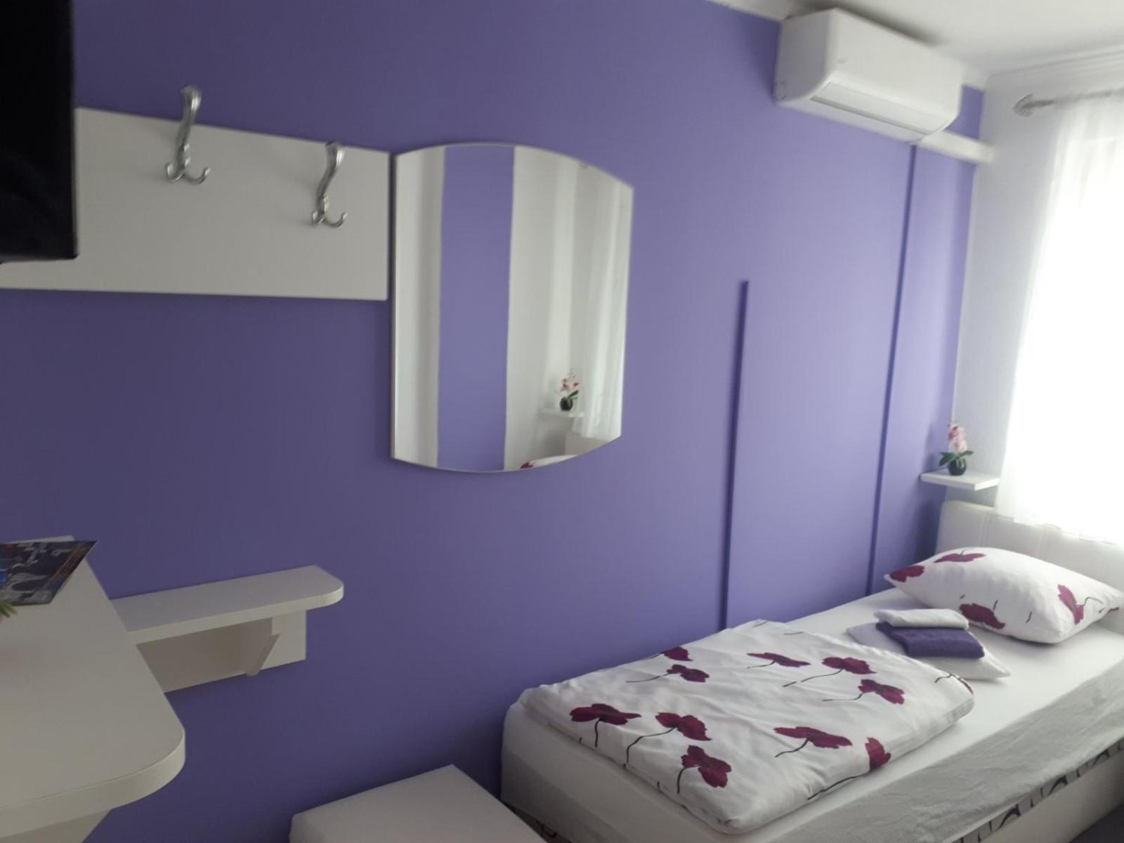 Hostel Mirror Μόσταρ Εξωτερικό φωτογραφία