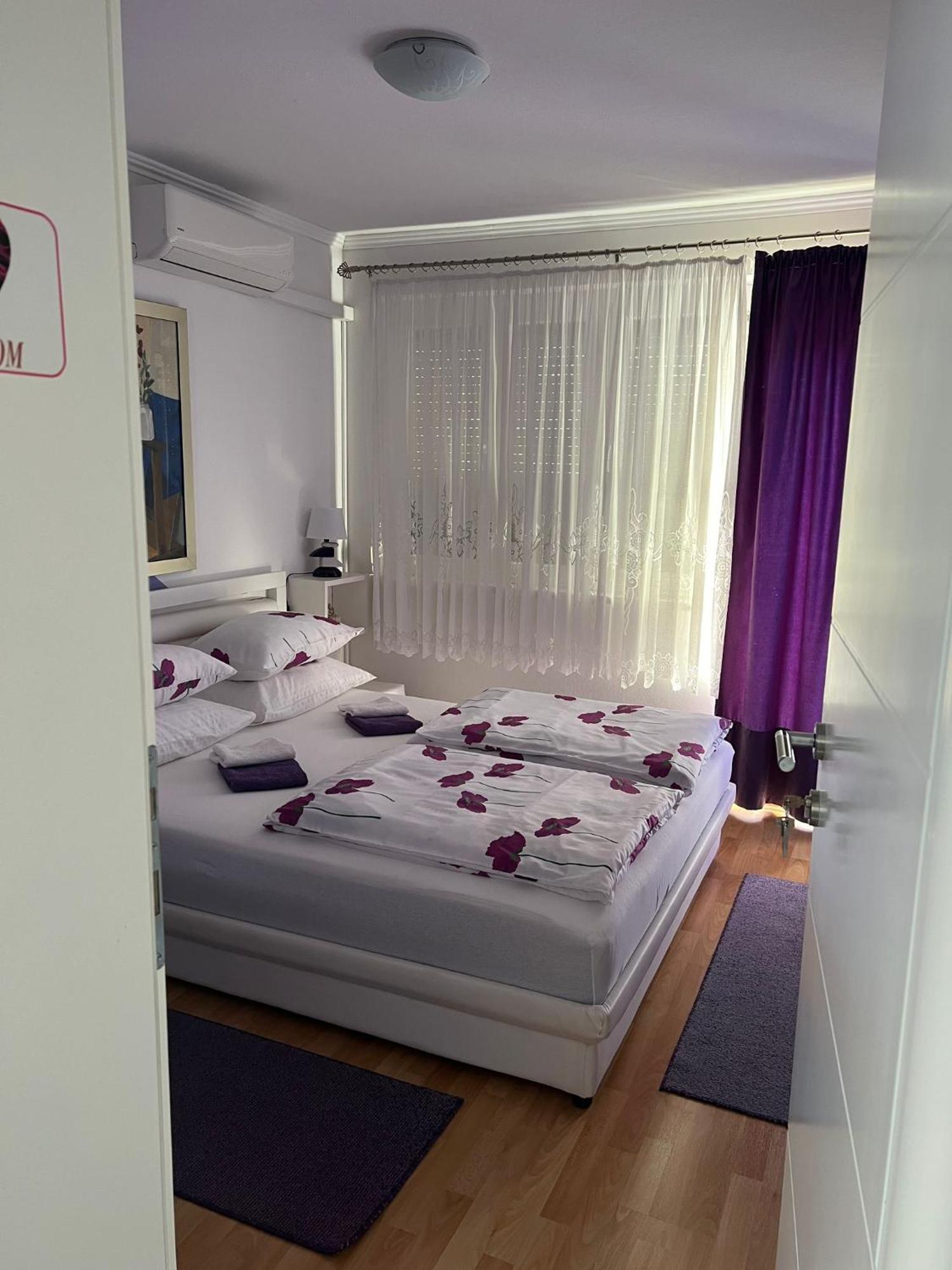 Hostel Mirror Μόσταρ Εξωτερικό φωτογραφία