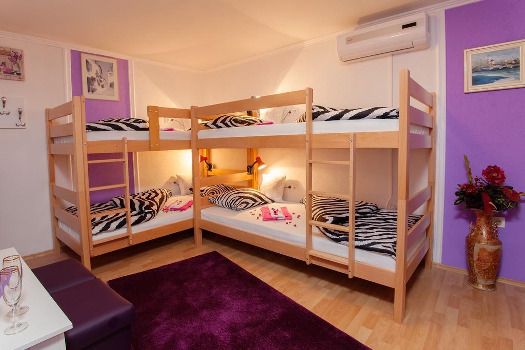 Hostel Mirror Μόσταρ Εξωτερικό φωτογραφία