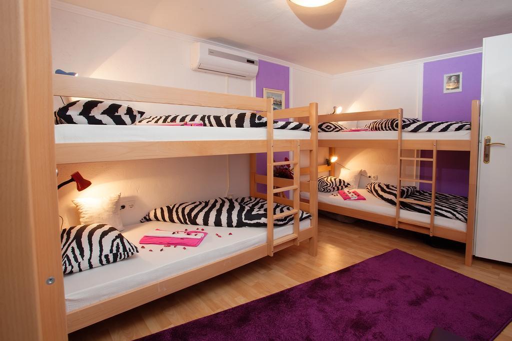 Hostel Mirror Μόσταρ Εξωτερικό φωτογραφία